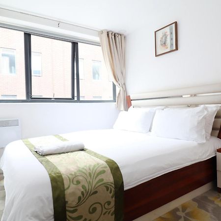 Queen Stay Apartments Шеффілд Номер фото